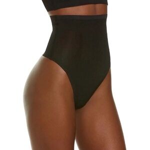 SKIMS NWT Black High-Waisted Sheer Sculpt Thong in ONYX